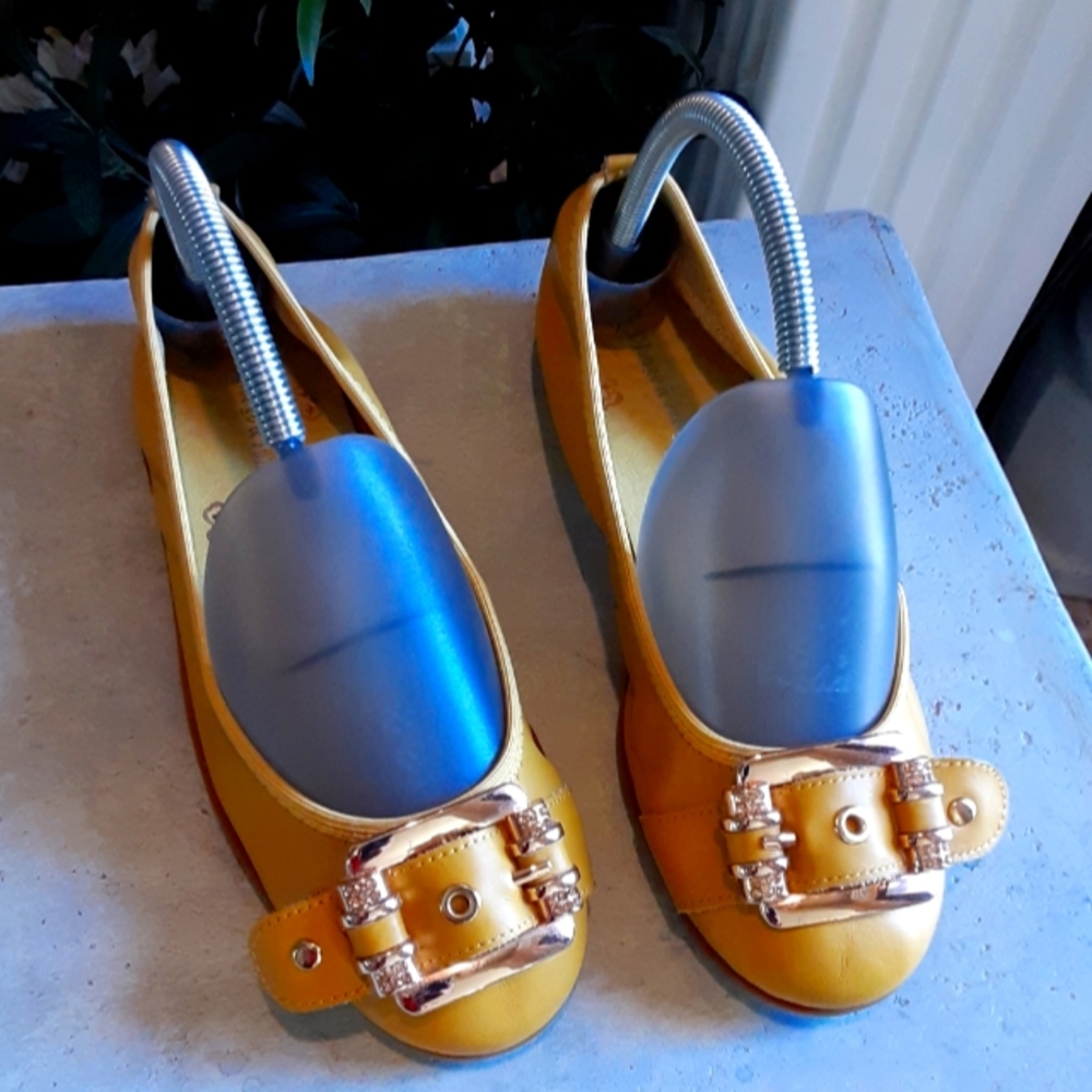Django & Juliette, BELLEZ, Size 37, Leather, Buckle Ballet Flats